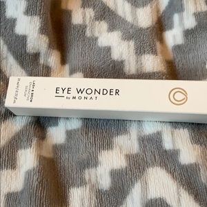 Monat Eye Wonder